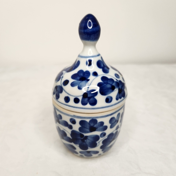 Cobalt Blue Asian Lidded Jar - Picture 2 of 10